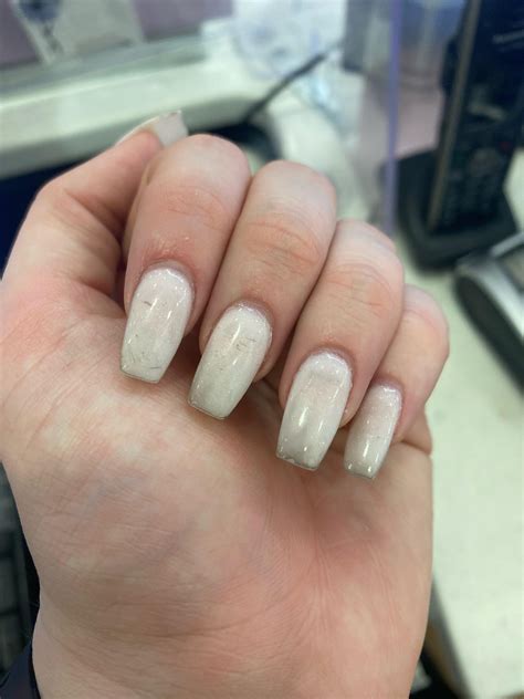 Why do my nails look like this? :( : r/Nails