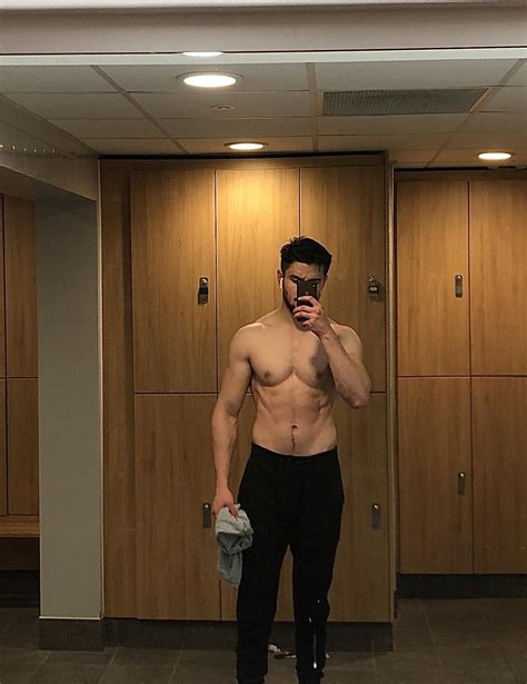 Keeping it mild for now | Scrolller