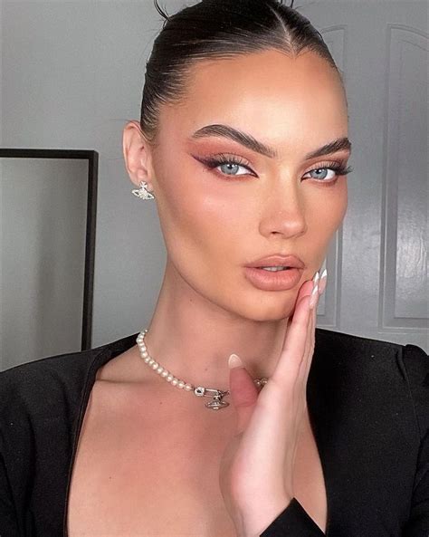 Anastasia Beverly Hills on Instagram: “The feminine urge to look ...