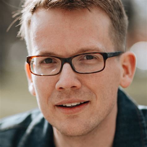 Hank Green 2025: Wife, net worth, tattoos, smoking & body facts - Taddlr