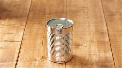 Der wahre Grund, warum Konservendosen Rillen haben