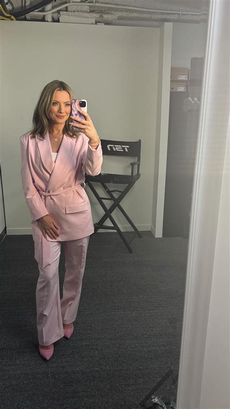 Sarah Nicole Davis | Let me re-introduce myself! Hi! I'm Sarah Davis. I