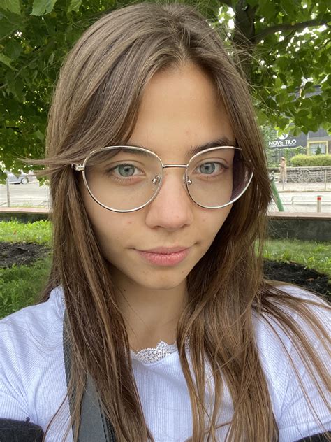 I want to suck your d in the park, would you let me? : r/Selfie_Heaven