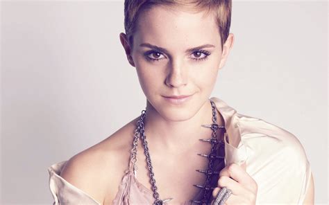 Free download Emma Watson hd Hot Wallpapers 2012 All Hollywood Stars