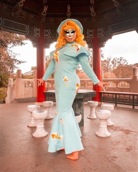 Pin by Laura Watts on RuPaul's Drag Race | Drag queen outfits, Bob the ...