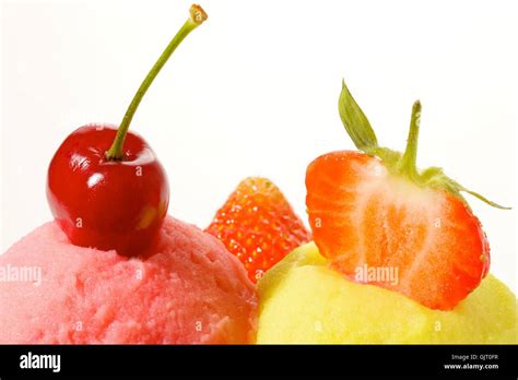 fruit sundae  res stock photography  images alamy