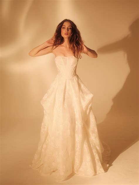 Rue | Wedding Dress by Enaura