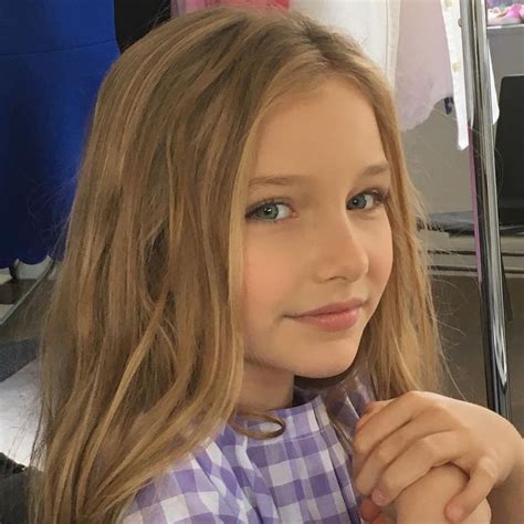 Alexandra Lenarchyk on Instagram: “At a shoot waiting for next outfit”