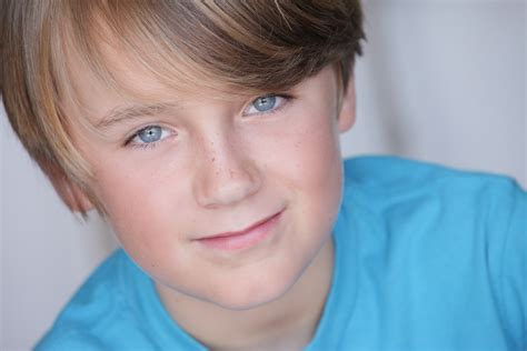 Boy gallery video