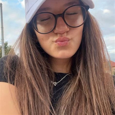 daria (@daria_rus_28) • Threads, Say more