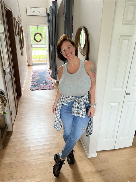 TW Pornstars - 1 pic. Brittany Elizabeth Welsh. Twitter. I am so in