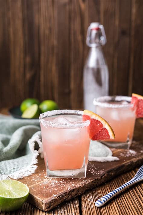 Paloma Recipe - Twist and Toast