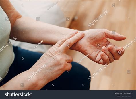 pulse check wrist images stock   objects vectors