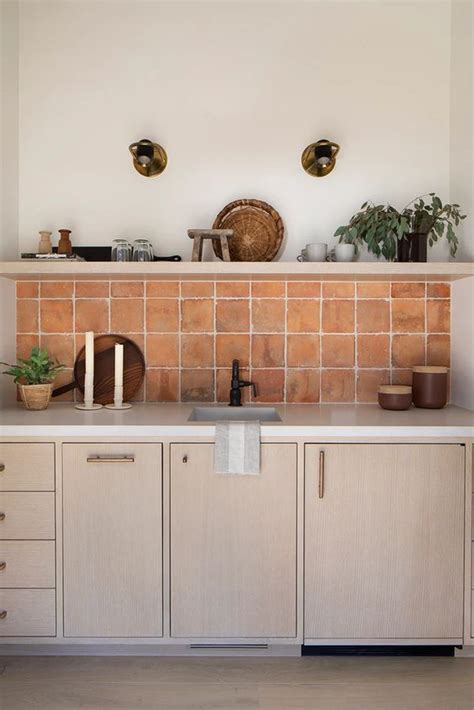 45 Trendy Terracotta Tile Kitchen Decor Ideas - DigsDigs