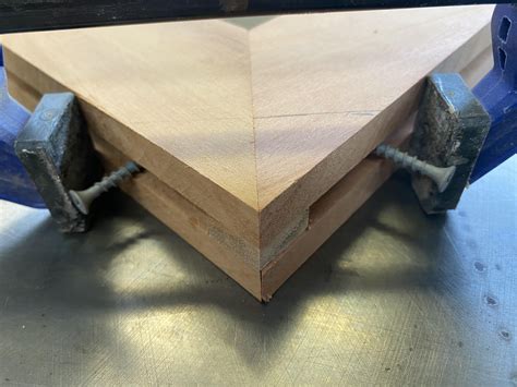 Glueing up splined miters. How to clamp ? Actually worked. : r/woodworking