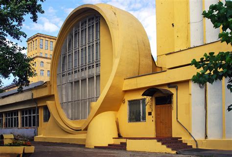 КОНСТРУКТИВИЗМ: ДАНГАУЭРОВКА — ГАРАЖ ГОСПЛАН | COZY MOSCOW