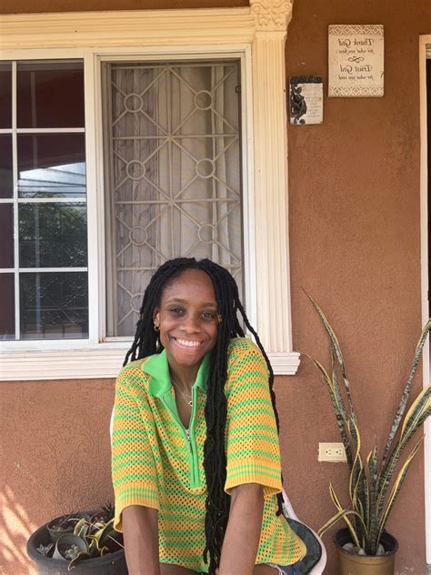 Vanessa Johnson – Medium