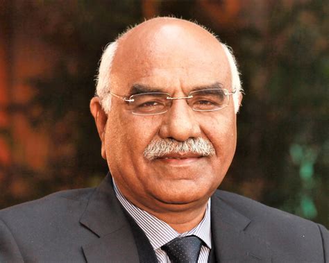 amjad saqib urges wealthier       privileged