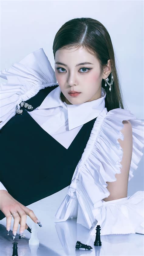 ITZY Checkmate Lia 4K #7281g Wallpaper 4K HD