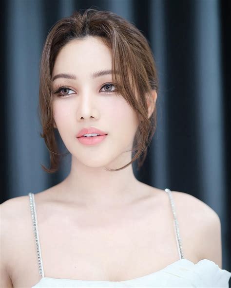 Noe'y Yosita – Most Beautiful Thailand Transgender MTF Hairstyles and