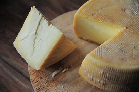 fromage comte origine fabrication degustation  recettes