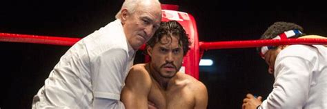 Hands of Stone Review: Boxing Film Fails to Land a Punch