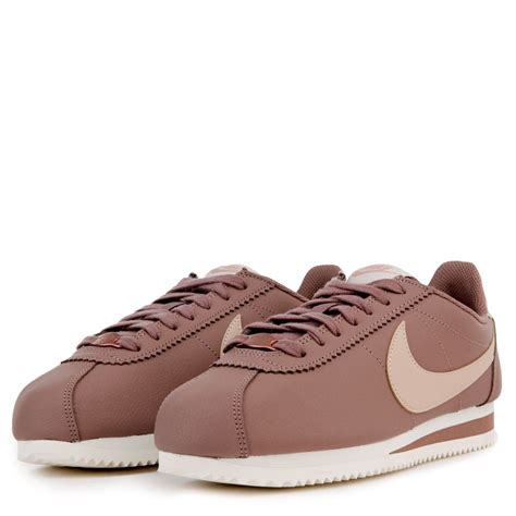 nike cortez sl av  shiekh