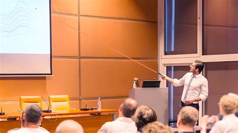 laser pointer pointing precision