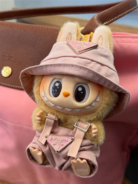 Fotos De Labubu Com Roupinha - Minha Labubuzinha 🐰 está de roupinha. 🩷 #labubu 🚫 Não fake! em 2025 ...