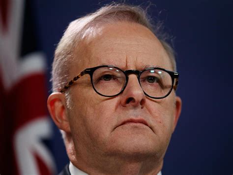 ‘Terrible’: Top economists take aim at mega tax cuts that will mostly ...