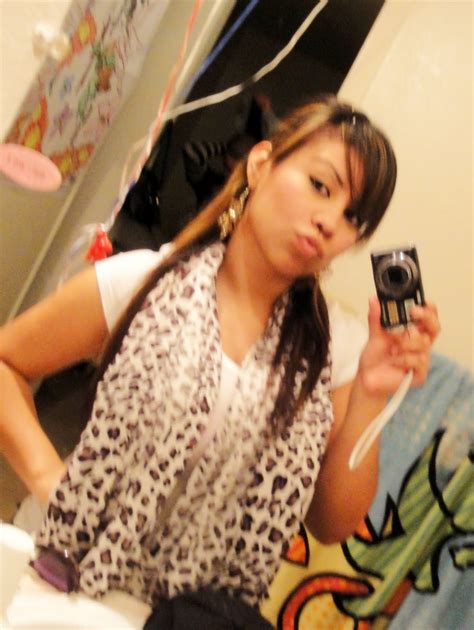 BiibiiaNa♥♥♥: aki una fotito de mi linda hermanita yy iiiiOOOOpp!!! ;)