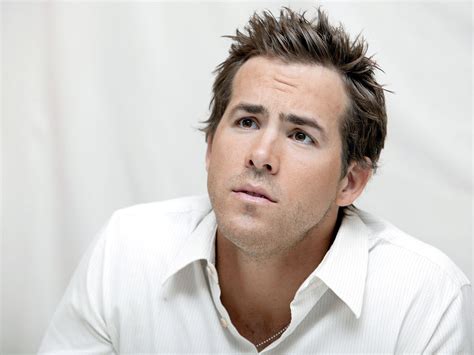 Ryan Reynolds wallpaper | 2560x1920 | #50577