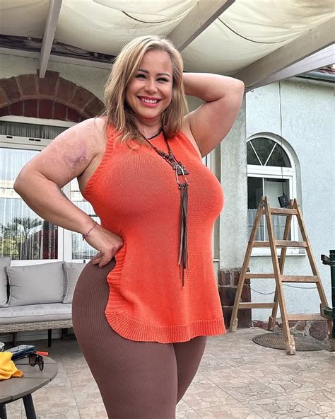 Bella Bodhi - Age, Height, Net Worth, Boyfriend, Bio, Facts, Wiki