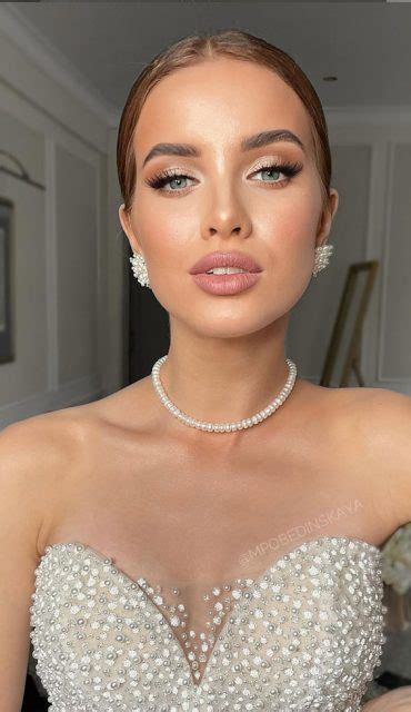 40 Radiant Bridal Glamour Wedding Makeup Ideas : Enchanting Bridal Elegance