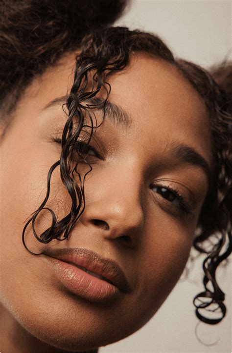 Hair Hydration: The Role of Sodium PCA and Glycerin | rhute