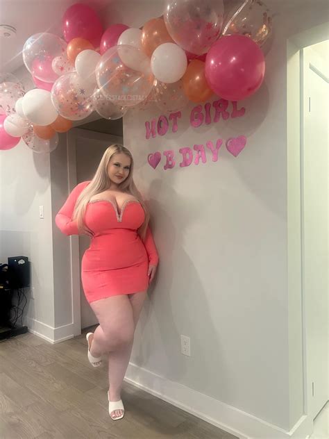 SuperStacked Stacy added a new photo. - SuperStacked Stacy