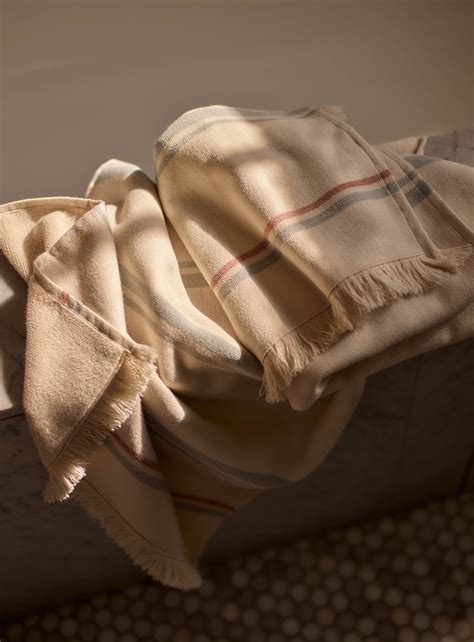 Heritage Cotton Hand Towel | Luxury Towels | Rowen & Wren