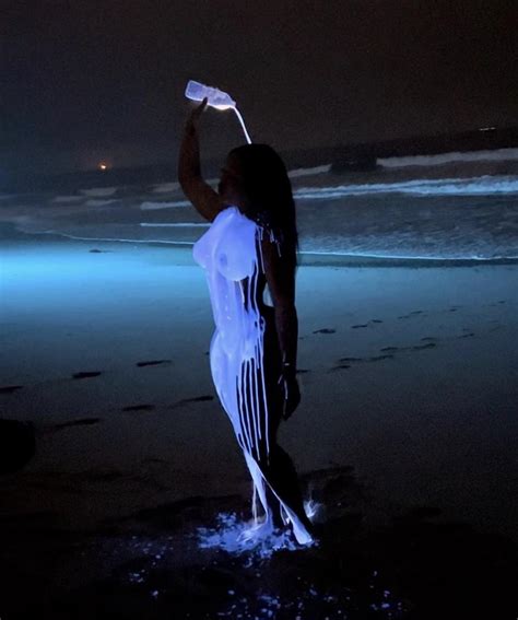 SZA big titties : r/SZAworship