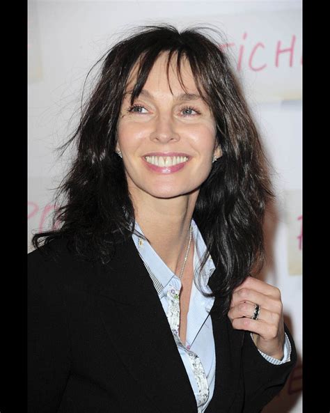 Photo : Anne Parillaud, lors de l'avant-première de Potiche, au Gaumont