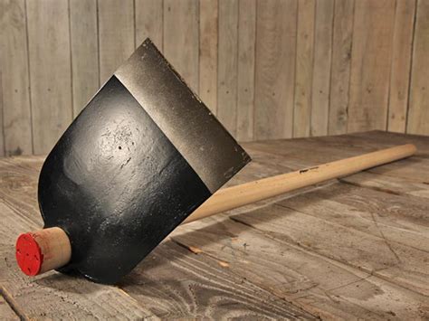 Chillington Heavy Duty Hoe - Long Life Garden Tools