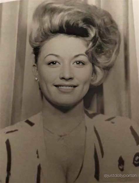 Dolly Parton in the late 60’s. : r/OldSchoolCool