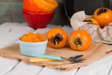 What do Persimmons Taste Like? - Substitute Cooking
