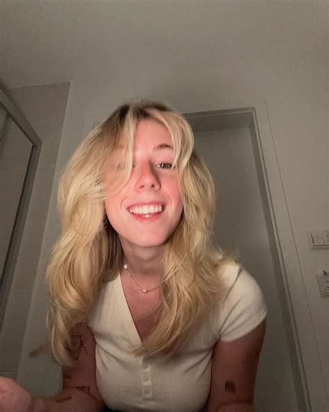 Sarah (@catmomsarahh) • Instagram photos and videos