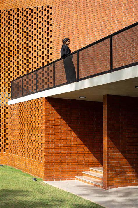 Srijit Srinivas - ARCHITECTS built brick family house with angled
