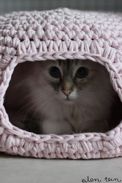 How To Crochet Cat Bed - Home Garden DIY