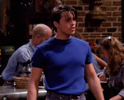 Joey in Friends S1E5 - I love this blue sweater tee and I need to find ...