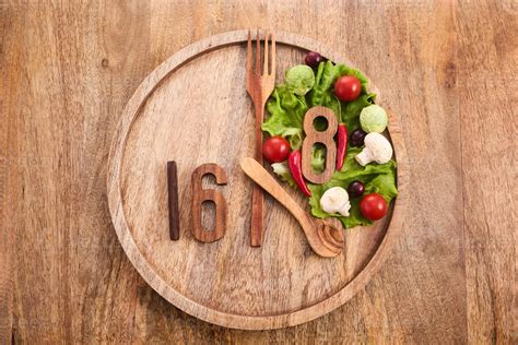 Intermittent fasting benefits. Intermittent fasting concept 16.8