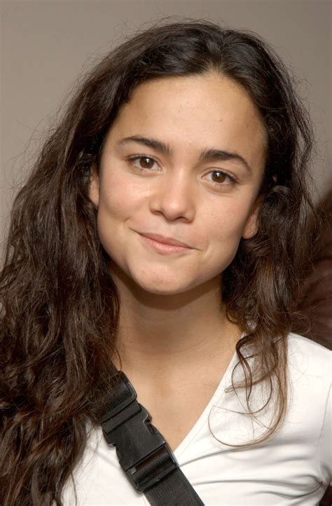 Alice Braga Iphone Wallpapers - Wallpics.Net - Wallpapers, Photos