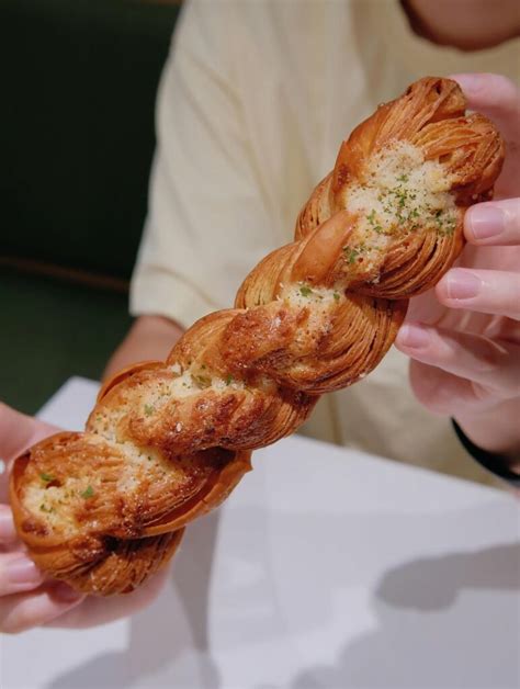 Korean Bakery Tous Les Jours Cafe Opens At Tangs | Eatbook.sg