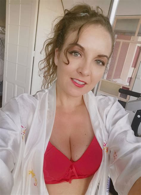 Oksana Glamour on Twitter: "Hello! En forme ce soir ? ☺️…